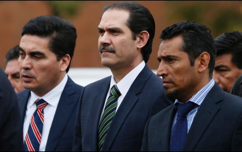 La autoridad fiscal deberá identificar si la demanda por defraudación fiscal hacia Guillermo Padrés forma parte de la averiguación previa consignada por la PGR.  AP / ARCHIVO