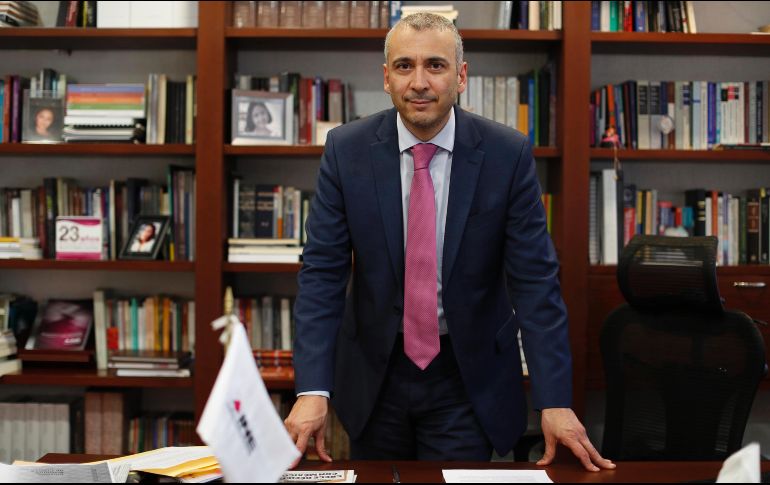 Benito Nacif expuso que en total el Registro Federal de Electores revisó 194 mil 820 apoyos ciudadanos supuestamente otorgados a favor de 28 aspirantes. SUN / ARCHIVO