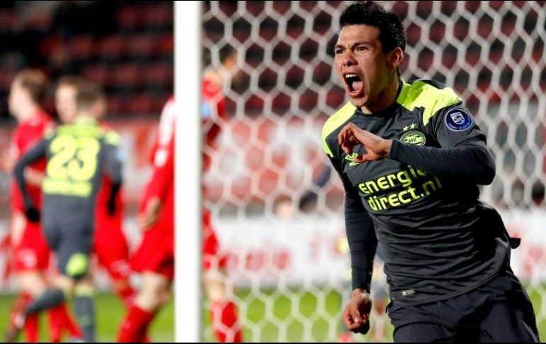 El ''Chucky'' no afloja el paso en esta temporada y se mantiene como líder de goleo con 12 tantos. TWITTER / @psveindhoven