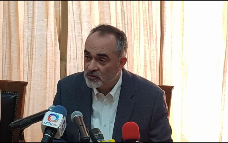 Tras la presentación del quinto informe de actividades del gobernador, Salvador Caro aseguró que lo revisarán sin filias, ni fobias. EL INFORMADOR / R. Rivas