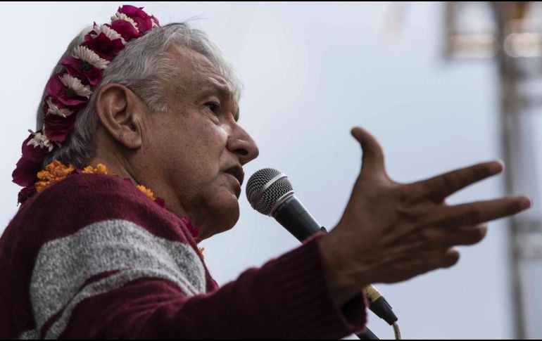 En evento de precampaña Andrés Manuel sostuvo que él es de Tepetitán, Macuspana, y no tiene por qué ir a buscar ejemplos en el extranjero. SUN / C. Rogel