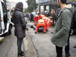 Se trataría de un ataque racista según testigos, pues aseguran que el agresor fue hallado a los pies del monumento a los caídos en la Guerra Mundial mientras realizaba el saludo fascista y gritaba ''Viva Italia''. EFE / G. Picchio