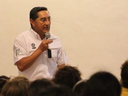 Melquiades podría haberse beneficiado en 2015 con 430 mil pesos de una empresa, y de otra 49 millones de pesos. TWITTER / @JuanVergaraFdz