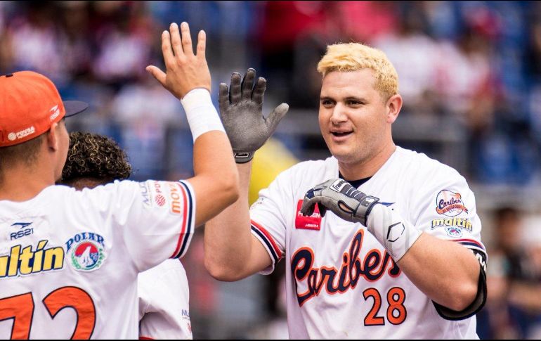 Balbino Fuenmayor, bateador de poder de los Caribes, fue la figura del encuentro. TWITTER/@SDCJalisco2018