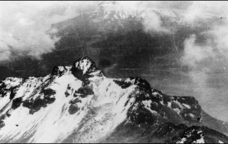 Foto tomada por Francisco Ibarra Gari al empezar la ventisca el 4 de febrero de 1968. CORTESÍA