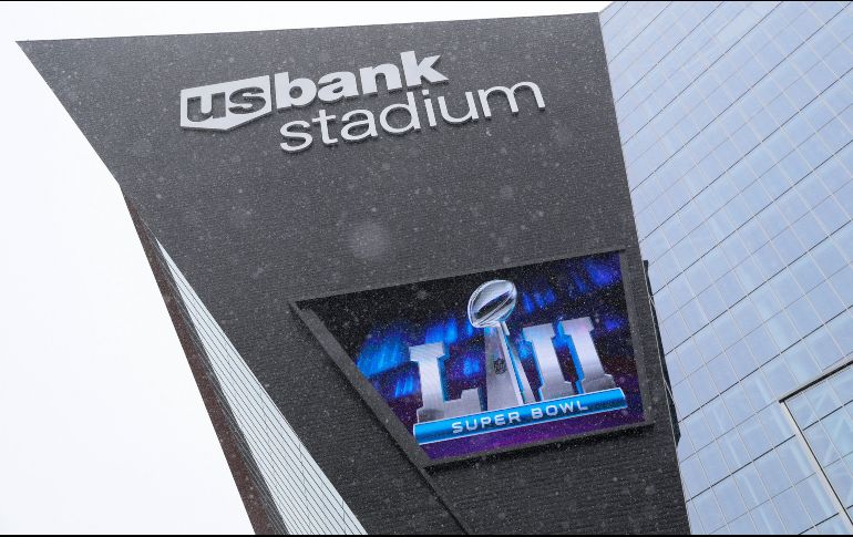 Cada año, las televisoras despliegan equipo humano y tecnológico para cubrir el evento más grande de la NFL. EFE/ARCHIVO