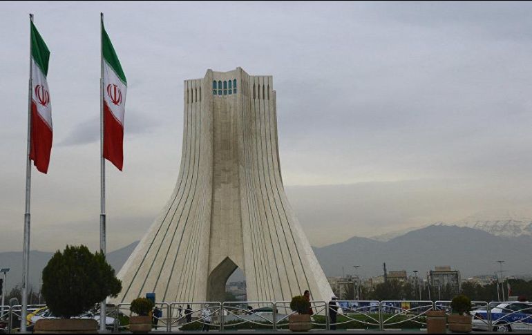 Los guardias lograron evitar que el hombre llegara hasta la segunda puerta de seguridad de la sede presidencial. TWITTER