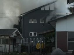 Una familia salió ilesa del incendio que se produjo en su casa cuando cayó la aeronave. YOUTUBE/CGTN