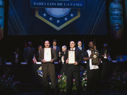 “Inmortales”. Jaime Orozco, Cornelio García y Darryl Brinkley  ingresaron ayer al Pabellón de la Fama. ESPECIAL/Serie del Caribe