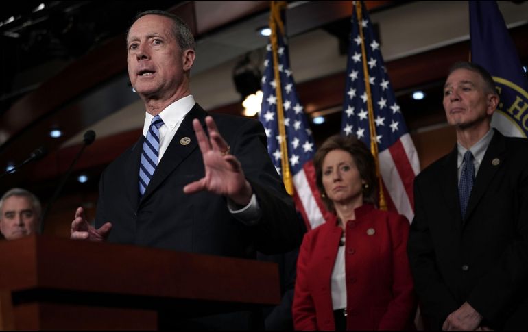 Las bancadas republicana y demócrata evitaron incluir el tema de los inmigrantes y del muro fronterizo en la negociación. AFP/A. Wong
