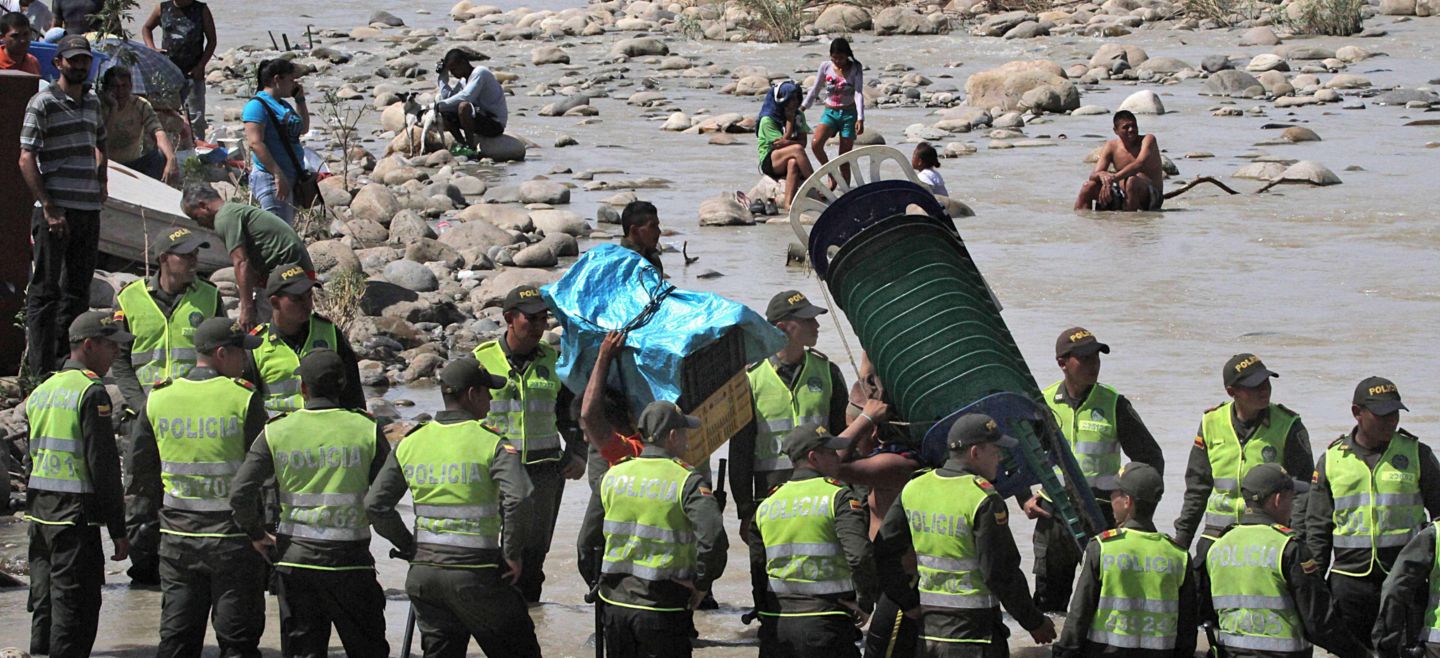 Se desplegarán más de dos mil soldados para controlar los cientos de caminos rurales que cruzan la frontera. AFP/VENEZUELA