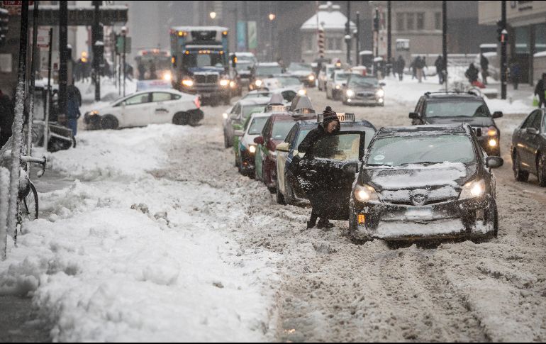 La ciudad de Chicago, acostumbrada al azote de fuertes vientos, no sufría una tormenta de tanta intensidad desde 2011. AP / R. Hein