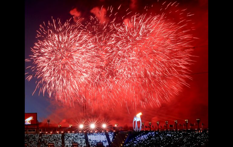 El despliegue de fuegos artificiales.