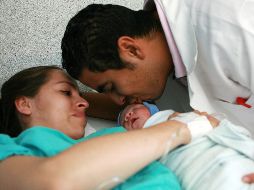 Especialistas precisan que de existir sangrados en el recién nacido es necesario acudir con urgencia a un centro de salud.  EL INFORMADOR/ ARCHIVO