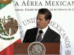 En su carácter de comandante supremo de las Fuerzas Armadas, el Ejecutivo federal saludó a todos los militares y posteriormente inició el acto con la entonación del Himno Nacional. TWITTER / @PresidenciaMX