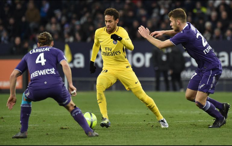Sin Edinson Cavani, el cuadro perdió un poco de poder ofensivo y todo recayó en el amazónico, quien volvió a hacerse presente en el marcador. AFP / P. Pavani