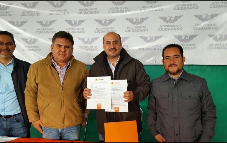 Del Toro Castro dijo que realizó 54 eventos y obtuvo de militantes y simpatizantes más de 74 mil firmas. TWITTER/@DelToroIsmael