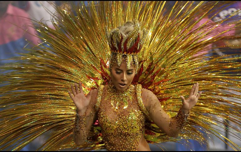 Para esta edición, el presupuesto destinado a los desfiles se recortó en más de 1.5 millones de dólares. EFE