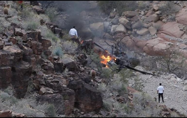 Equipos de rescate trabajan en el sitio donde ocurrió el incidente. TWITTER/@DailyMail