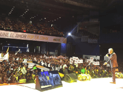 Aseguró que en el PRD no se equivocaron al llevar a cabo un proceso democrático en el que Alejandra Barrales resultó la mejor evaluada. TWITTER/ @raulflorescoy