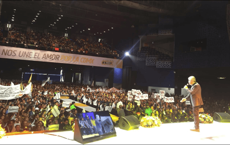 Aseguró que en el PRD no se equivocaron al llevar a cabo un proceso democrático en el que Alejandra Barrales resultó la mejor evaluada. TWITTER/ @raulflorescoy