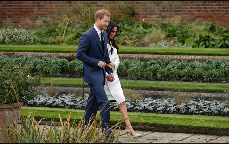 La pareja ha roto con la tradición al escoger un sábado para celebrar el enlace, pues normalmente las bodas reales se ofician entre semana. AP/ARCHIVO