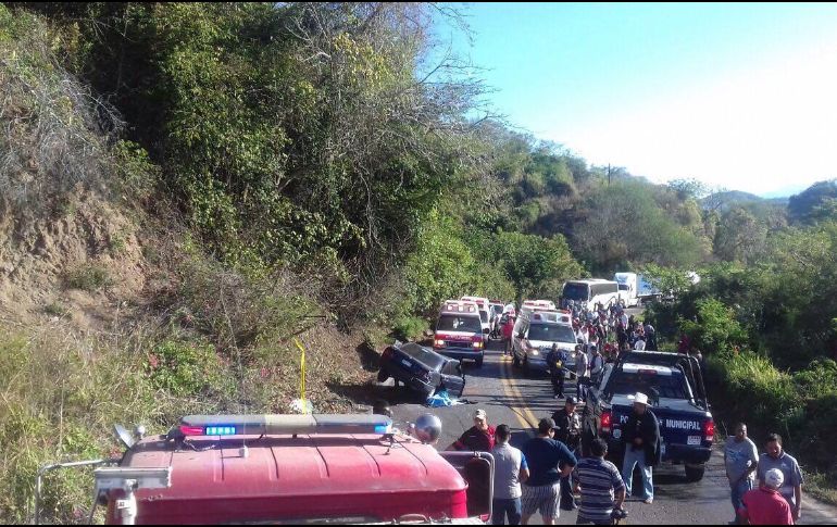Este tramo de la carretera se encuentra cerrado desde la mañana de hoy, se espera que quede liberado en el transcurso del día. ESPECIAL