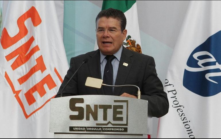 Luego de una votación directa, secreta y nominal, con tres mil 689 votos a favor y 39 nulos, resultó ganador Juan Díaz de la Torre. NTX / ARCHIVO