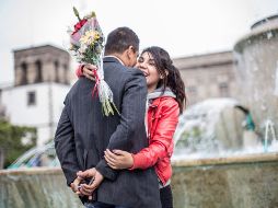 Este 14 de febrero, el 22 % de los encuestados regalará ropa, y 11 % flores. EL INFORMADOR/Archivo