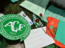 Nacional expulsó de sus registros a los seguidores que se mofaron del accidente ocurrido en 2016 en Medellín, en el que falleció la mayoría del plantel y cuerpo técnico del club Chapecoense. AFP / ARCHIVO