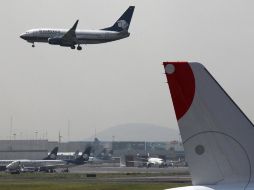 A las 07:20 horas, el AICM indicó que se habían reanudado los despegues. AP / ARCHIVO