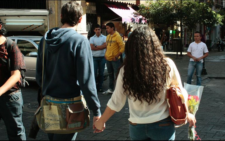 Será inevitable que nuestras formas de amor se modifiquen conforme el tiempo pasa, sin embargo, aún podemos rescatar las características que nos ayudarán a entablar relaciones más sanas. EL INFORMADOR/ARCHIVO