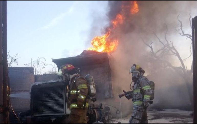 Al momento no se han reportado personas lesionadas por este siniestro. TWITTER / @PCYBOMGDL