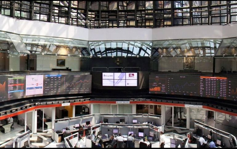 Al cierre de la sesión accionaria, la Bolsa Mexicana operó un volumen de 241.3 millones de títulos. FB/ Bolsa Mexicana de Valores