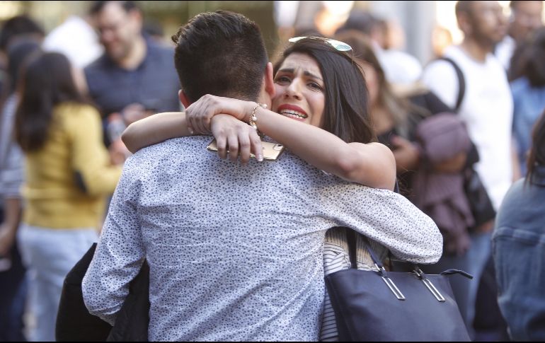 Al momento no se tiene reporte de lesionados o daños estructurales. EFE/S. Gutiérrez