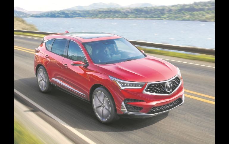 Acura también dio un vistazo anticipado de lo que será su apuesta por una SUV de cinco plazas: la nueva RDX.