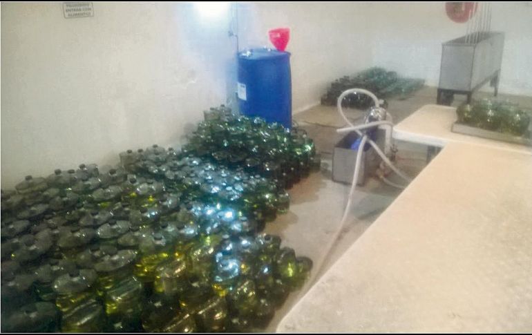 La bebida contenía altos índices de metanol, tóxico para el consumo humano. ESPECIAL