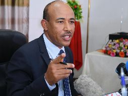 El ministro etíope de Defensa, Siraj Fegessa ofreció una conferencia de prensa para dar detalles sobre la medida. EFE/