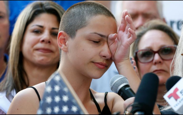 Emma González, estudiante de la secundaria Marjory Stoneman Douglas, demandó a los políticos estadounidenses modificar las leyes en torno a las armas de fuego. AFP/ R. Wise