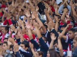Las tribunas lucieron llenas, y el ambiente estuvo a tope durante todo el encuentro. MEXSPORT/C. de Marchena