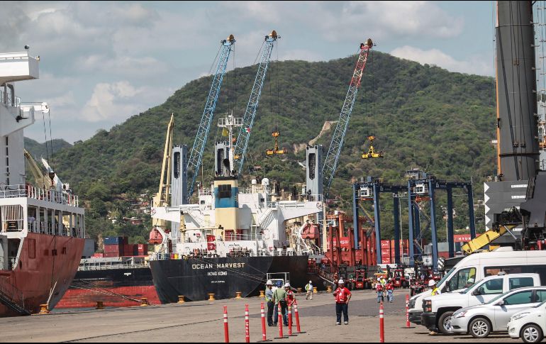 Manzanillo es la puerta para los insumos de la industria de la región, pero también para precusores químicos utilizados en la fabricación de drogas. EL INFORMADOR/Archivo