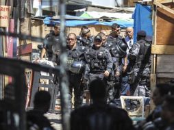 Antes de la liberación de los rehenes, agentes del Grupo de Intervención Táctica entraron en la unidad para contener el motín, lo que provocó un intercambio de tiros. TWITTER