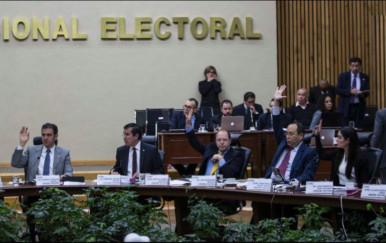 El Instituto ordenó a las áreas técnicas analizar mecanismos para agilizar el flujo de información y poder emitir datos del conteo rápido el mismo 1 de julio y no en la madrugada. SUN / C. Rogel