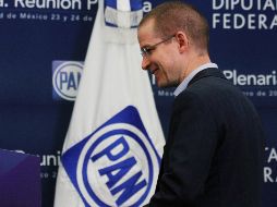 El panista afirmó que a quien corresponde verificar el origen legal de los recursos usados por quien compra es a la 