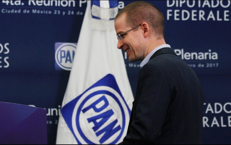 El panista afirmó que a quien corresponde verificar el origen legal de los recursos usados por quien compra es a la 