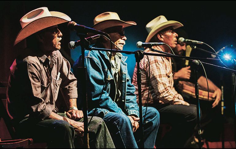 Los Cardencheros. En concierto. ESPECIAL