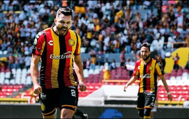 En total, Valadez ha anotado 25 goles con la camiseta de los melenudos. TWITTER/@LeonesNegrosCF