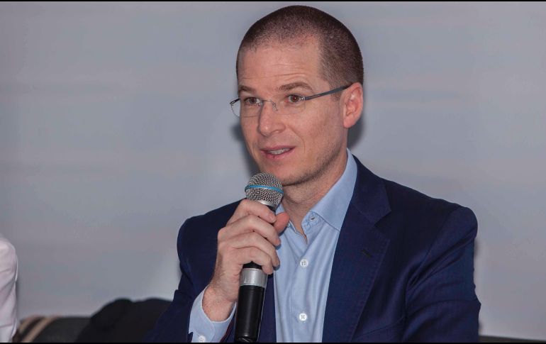 La PGR aseguró que analiza la petición bajo el criterio de 