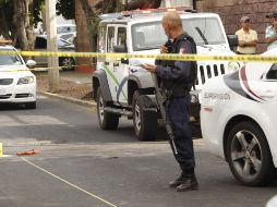 En uno de los casos fueron encontrados dos cuerpos, un hombre y una mujer, dentro de un auto. EL INFORMADOR/ARCHIVO
