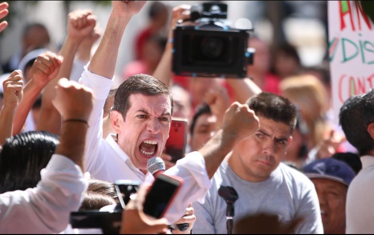 El candidato dijo que los fundamentos de su proyecto son estar al servicio y buscar el bienestar de los jaliscienses. ESPECIAL